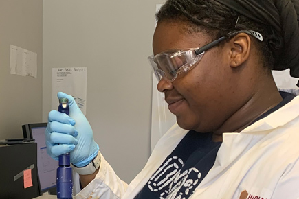 Omolade Olofintuyi, Howard University